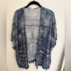 Roxy Blue and White Patterned Kimono Jacket